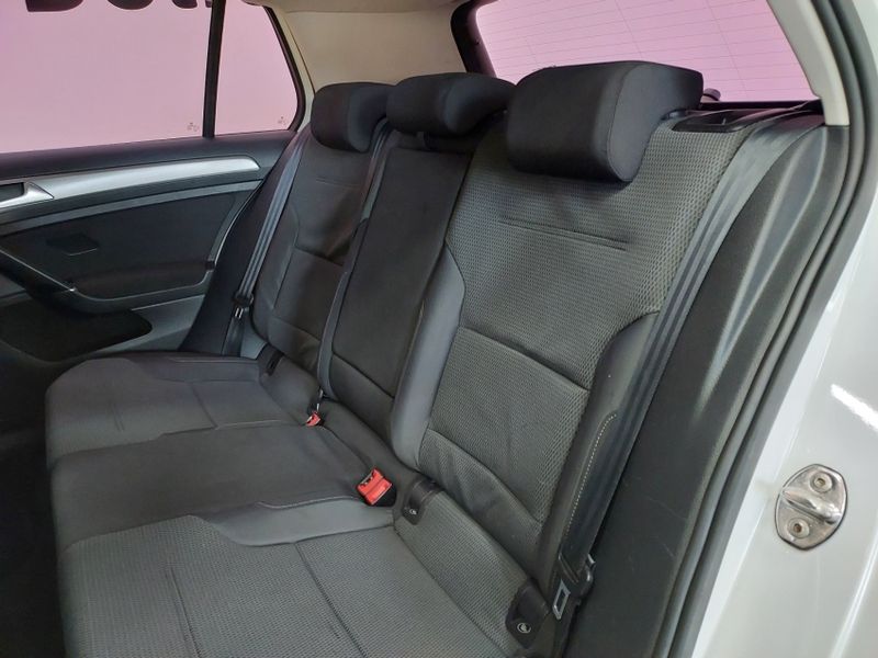 Volkswagen GOLF 1.4 TSI COMFORTLINE 16V GASOLINA 4P AUTOMÁTICO 2014/2015 BETIOLO NOVOS E SEMINOVOS LAJEADO / Carros no Vale