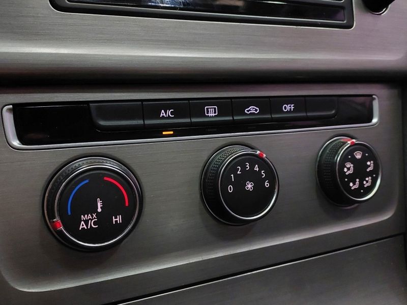 Volkswagen GOLF 1.4 TSI COMFORTLINE 16V GASOLINA 4P AUTOMÁTICO 2014/2015 BETIOLO NOVOS E SEMINOVOS LAJEADO / Carros no Vale