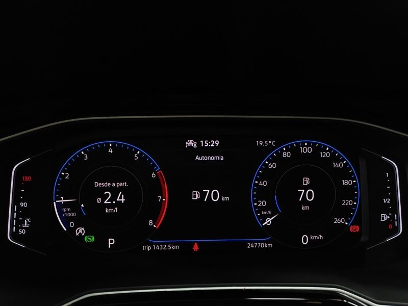 Volkswagen NIVUS 1.0 200 TSI TOTAL FLEX HIGHLINE AUTOMÁTICO 2022/2022 BETIOLO NOVOS E SEMINOVOS LAJEADO / Carros no Vale