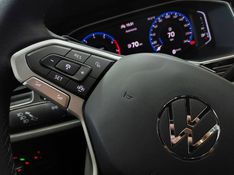 Volkswagen NIVUS 1.0 200 TSI TOTAL FLEX HIGHLINE AUTOMÁTICO 2022/2022 BETIOLO NOVOS E SEMINOVOS LAJEADO / Carros no Vale