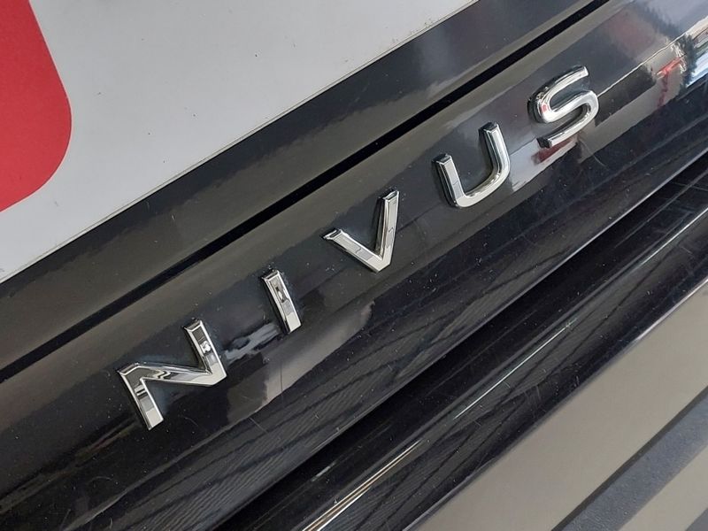 Volkswagen NIVUS 1.0 200 TSI TOTAL FLEX HIGHLINE AUTOMÁTICO 2022/2022 BETIOLO NOVOS E SEMINOVOS LAJEADO / Carros no Vale