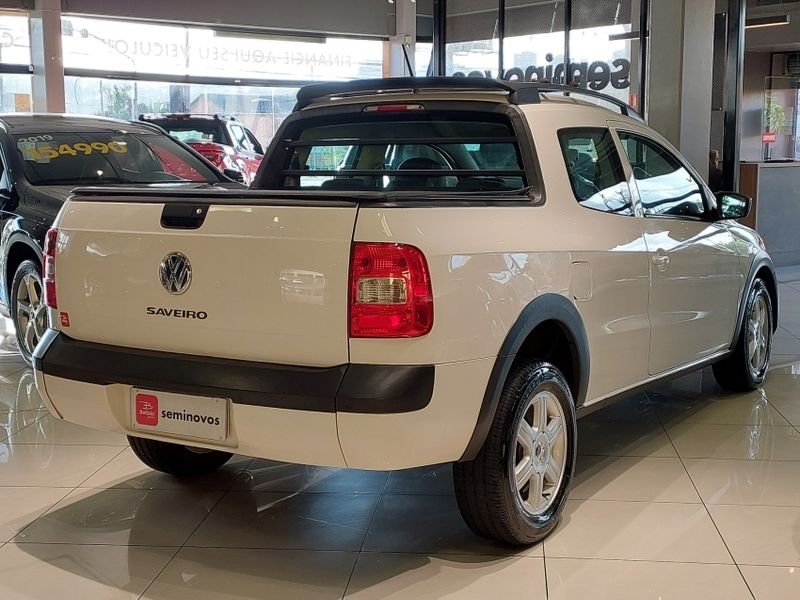Volkswagen SAVEIRO 1.6 MI TRENDLINE CD 8V FLEX 2P MANUAL 2014/2015 BETIOLO NOVOS E SEMINOVOS LAJEADO / Carros no Vale