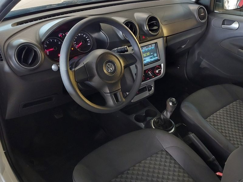 Volkswagen SAVEIRO 1.6 MI TRENDLINE CD 8V FLEX 2P MANUAL 2014/2015 BETIOLO NOVOS E SEMINOVOS LAJEADO / Carros no Vale