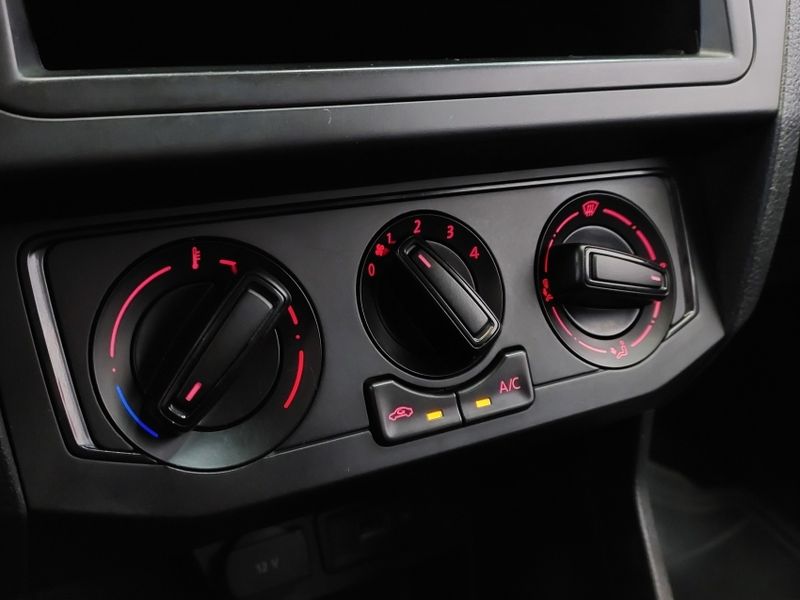 Volkswagen SAVEIRO 1.6 MSI ROBUST CS 16V FLEX 2P MANUAL 2022/2023 BETIOLO NOVOS E SEMINOVOS LAJEADO / Carros no Vale
