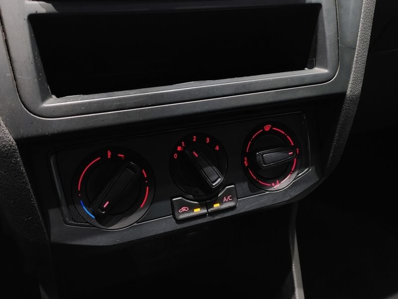 Volkswagen SAVEIRO 1.6 MSI ROBUST CS 16V FLEX 2P MANUAL 2022/2023 BETIOLO NOVOS E SEMINOVOS LAJEADO / Carros no Vale
