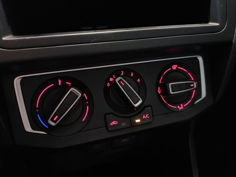 Volkswagen SAVEIRO 1.6 MSI ROBUST CS 16V FLEX 2P MANUAL 2023/2024 BETIOLO NOVOS E SEMINOVOS LAJEADO / Carros no Vale