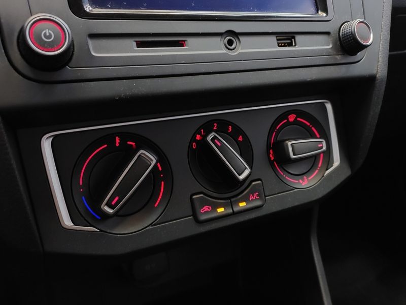 Volkswagen SAVEIRO 1.6 MSI TRENDLINE CS 8V FLEX 2P MANUAL 2020/2021 BETIOLO NOVOS E SEMINOVOS LAJEADO / Carros no Vale