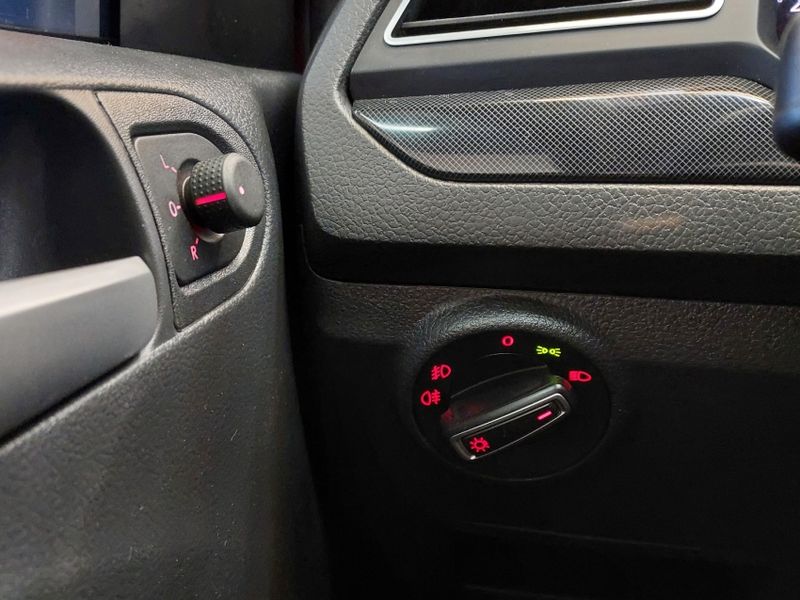 Volkswagen SAVEIRO 1.6 MSI TRENDLINE CS 8V FLEX 2P MANUAL 2020/2021 BETIOLO NOVOS E SEMINOVOS LAJEADO / Carros no Vale