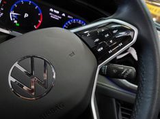 Volkswagen TAOS 1.4 250 TSI TOTAL FLEX HIGHLINE AUTOMÁTICO 2023/2023 BETIOLO NOVOS E SEMINOVOS LAJEADO / Carros no Vale