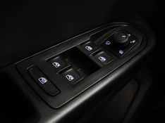 Volkswagen TAOS 1.4 250 TSI TOTAL FLEX HIGHLINE AUTOMÁTICO 2023/2023 BETIOLO NOVOS E SEMINOVOS LAJEADO / Carros no Vale