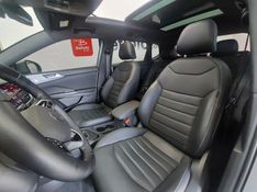 Volkswagen TAOS 1.4 250 TSI TOTAL FLEX HIGHLINE AUTOMÁTICO 2023/2023 BETIOLO NOVOS E SEMINOVOS LAJEADO / Carros no Vale