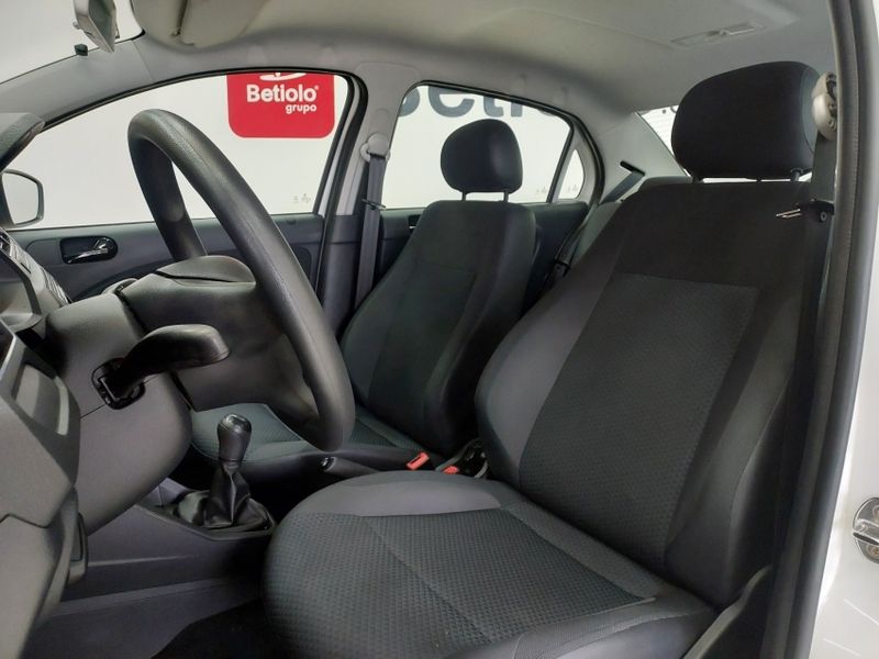 Volkswagen VOYAGE 1.0 12V MPI TOTALFLEX 4P MANUAL 2022/2023 BETIOLO NOVOS E SEMINOVOS LAJEADO / Carros no Vale