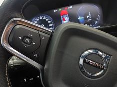 Volvo XC40 1.5 T5 RECHARGE R-DESIGN GEARTRONIC 2021/2021 BETIOLO NOVOS E SEMINOVOS LAJEADO / Carros no Vale