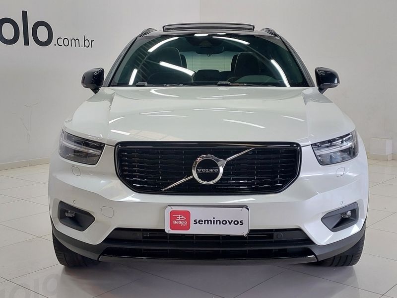 Volvo XC40 1.5 T5 RECHARGE R-DESIGN GEARTRONIC 2021/2021 BETIOLO NOVOS E SEMINOVOS LAJEADO / Carros no Vale