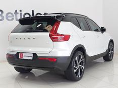 Volvo XC40 1.5 T5 RECHARGE R-DESIGN GEARTRONIC 2021/2021 BETIOLO NOVOS E SEMINOVOS LAJEADO / Carros no Vale