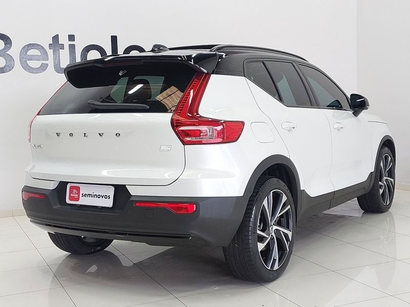 Volvo XC40 1.5 T5 RECHARGE R-DESIGN GEARTRONIC 2021/2021 BETIOLO NOVOS E SEMINOVOS LAJEADO / Carros no Vale