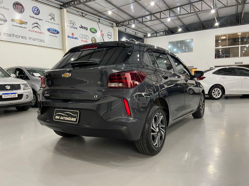 Chevrolet Onix 10 Lt2 2023/2024 SIM AUTOMÓVEIS ROLANTE / Carros no Vale