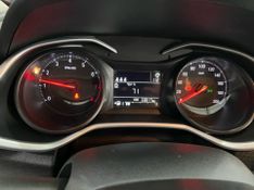 Chevrolet Onix 10 Lt2 2023/2024 SIM AUTOMÓVEIS ROLANTE / Carros no Vale