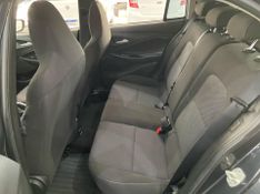 Chevrolet Onix 10 Lt2 2023/2024 SIM AUTOMÓVEIS ROLANTE / Carros no Vale