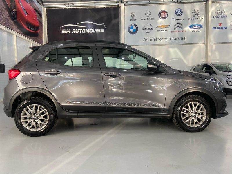 Fiat Argo Trekking 1.3 2022/2022 SIM AUTOMÓVEIS ROLANTE / Carros no Vale