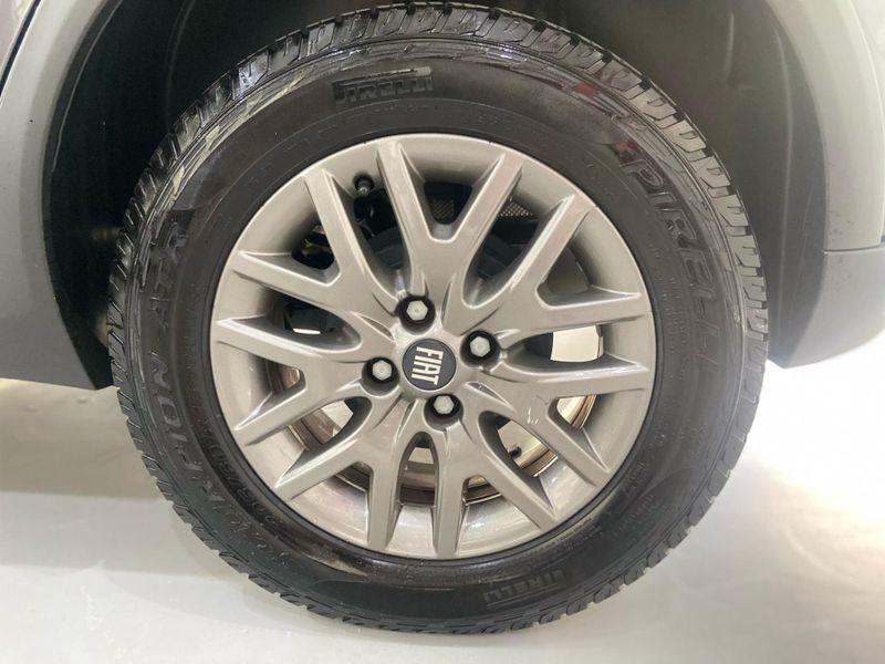 Fiat Argo Trekking 1.3 2022/2022 SIM AUTOMÓVEIS ROLANTE / Carros no Vale