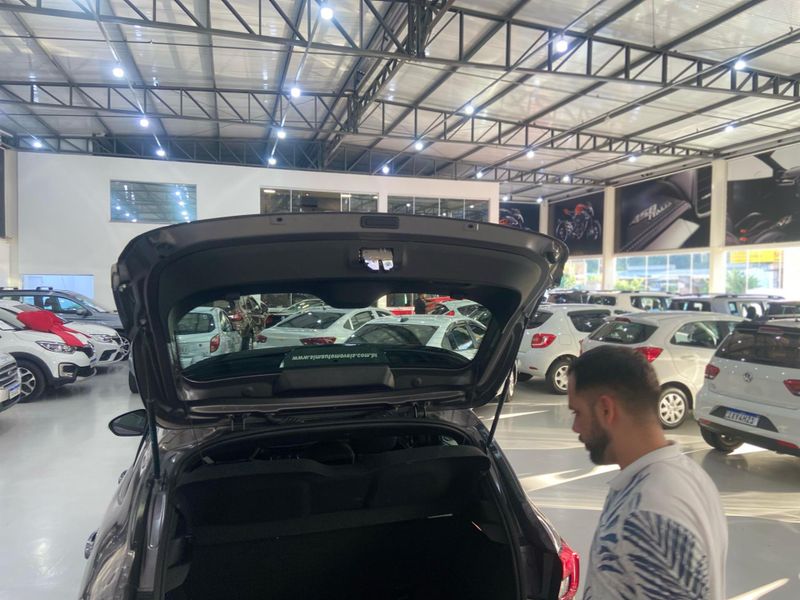 Fiat Argo Trekking 1.3 2022/2022 SIM AUTOMÓVEIS ROLANTE / Carros no Vale