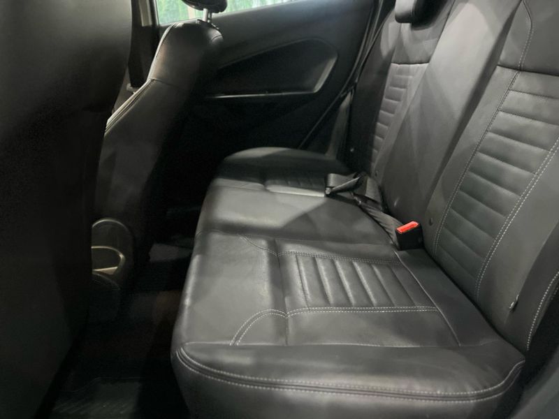 Ford Ecosport Titanium 2.0 2013/2014 SIM AUTOMÓVEIS ROLANTE / Carros no Vale