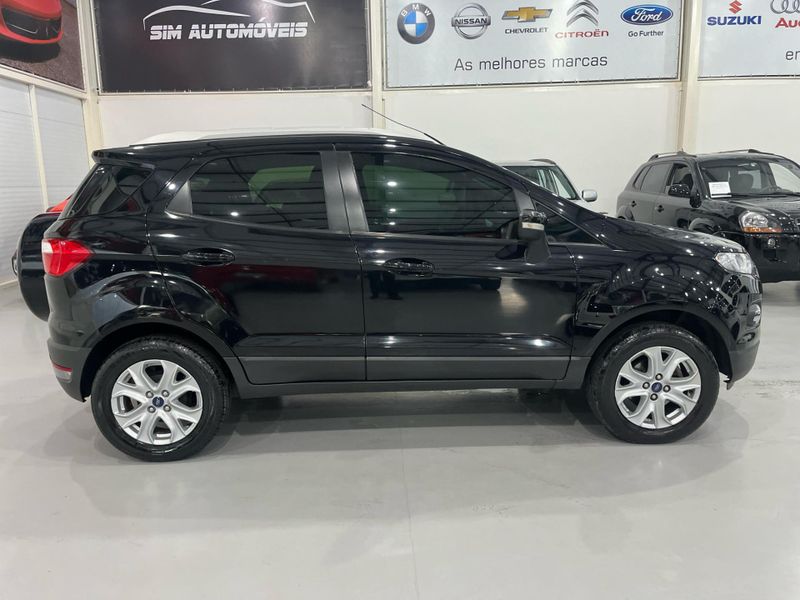 Ford Ecosport Titanium 2.0 2013/2014 SIM AUTOMÓVEIS ROLANTE / Carros no Vale