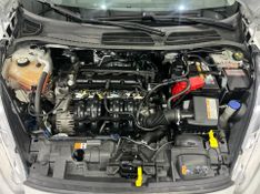 Ford Fiesta 1.6tit 2014/2015 SIM AUTOMÓVEIS ROLANTE / Carros no Vale