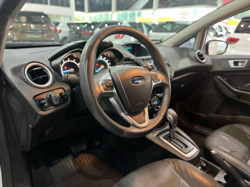 Ford Fiesta 1.6tit 2014/2015 SIM AUTOMÓVEIS ROLANTE / Carros no Vale