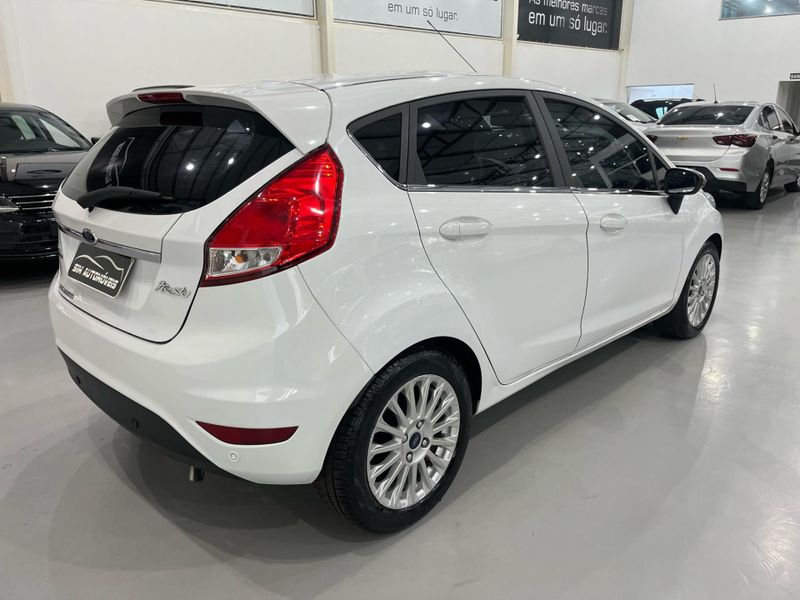 Ford Fiesta 1.6tit 2014/2015 SIM AUTOMÓVEIS ROLANTE / Carros no Vale