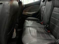 Ford Fiesta 1.6tit 2014/2015 SIM AUTOMÓVEIS ROLANTE / Carros no Vale