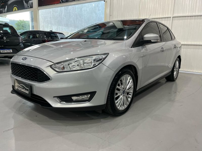 Ford Focus Se 2.0 Sc 2017/2018 SIM AUTOMÓVEIS ROLANTE / Carros no Vale