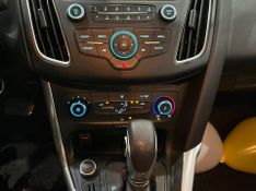 Ford Focus Se 2.0 Sc 2017/2018 SIM AUTOMÓVEIS ROLANTE / Carros no Vale