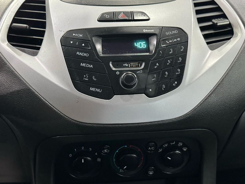 Ford Ka 1.0 Se 12v 2017/2018 SIM AUTOMÓVEIS ROLANTE / Carros no Vale
