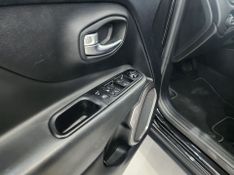 Jeep Renegade 1.8 16v Limited 2021/2021 SIM AUTOMÓVEIS ROLANTE / Carros no Vale