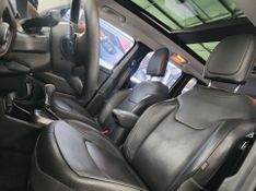 Jeep Renegade 1.8 16v Limited 2021/2021 SIM AUTOMÓVEIS ROLANTE / Carros no Vale
