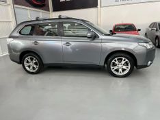 Mitsubishi Outlander 3.0 Gt 2014/2015 SIM AUTOMÓVEIS ROLANTE / Carros no Vale