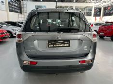 Mitsubishi Outlander 3.0 Gt 2014/2015 SIM AUTOMÓVEIS ROLANTE / Carros no Vale