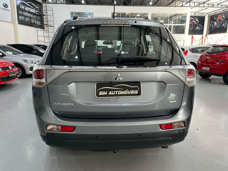 Mitsubishi Outlander 3.0 Gt 2014/2015 SIM AUTOMÓVEIS ROLANTE / Carros no Vale