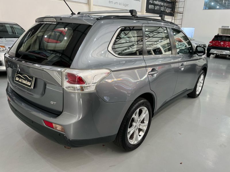 Mitsubishi Outlander 3.0 Gt 2014/2015 SIM AUTOMÓVEIS ROLANTE / Carros no Vale