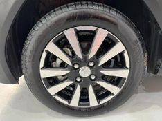 Toyota Etios 1.5 Cross 2016/2017 SIM AUTOMÓVEIS ROLANTE / Carros no Vale