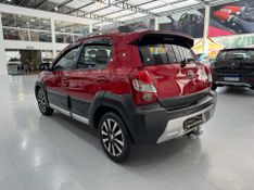 Toyota Etios 1.5 Cross 2016/2017 SIM AUTOMÓVEIS ROLANTE / Carros no Vale