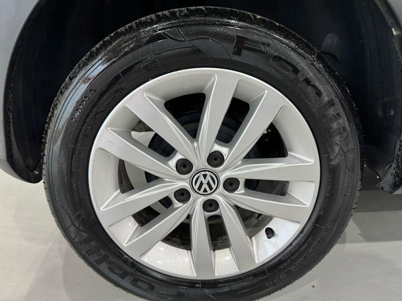 Volkswagen Fox Track Mcv 2017/2018 SIM AUTOMÓVEIS ROLANTE / Carros no Vale
