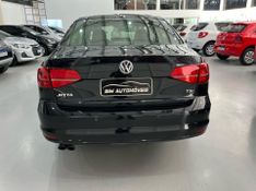 Volkswagen Jetta Highline Tsi 2.0 211cv 2015/2016 SIM AUTOMÓVEIS ROLANTE / Carros no Vale