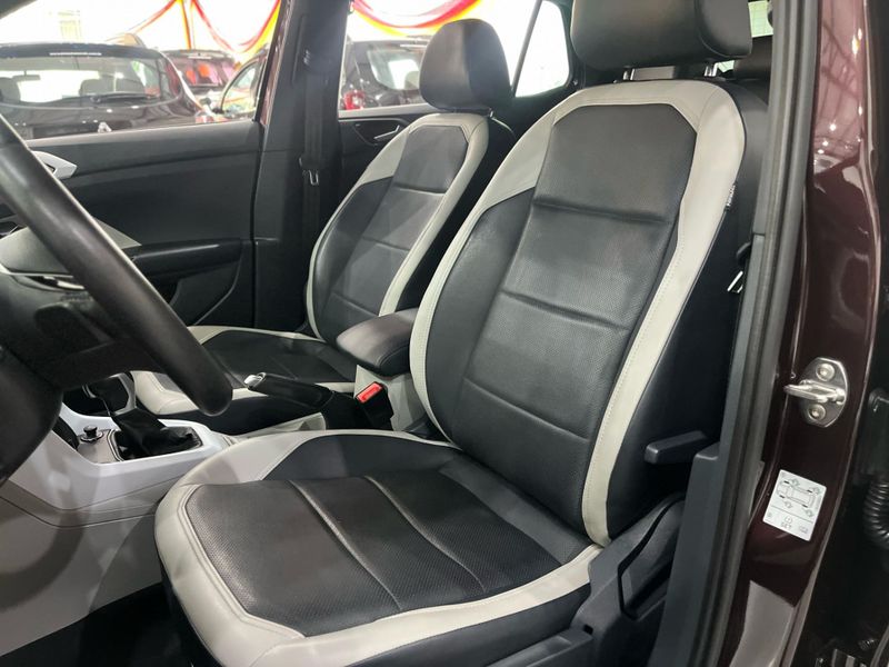 Volkswagen T-cross Hig 250 Tsi 1.4 16v 2019/2020 SIM AUTOMÓVEIS ROLANTE / Carros no Vale