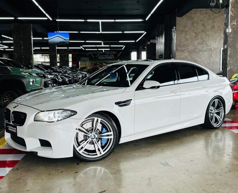 BMW M5 4.4 V8 32V GASOLINA 4P AUTOMÁTICO 2013/2014 CASTELLAN E TOMAZONI MOTORS CAXIAS DO SUL / Carros no Vale