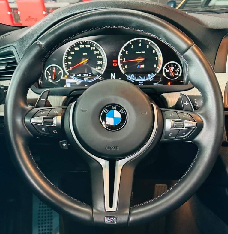 BMW M5 4.4 V8 32V GASOLINA 4P AUTOMÁTICO 2013/2014 CASTELLAN E TOMAZONI MOTORS CAXIAS DO SUL / Carros no Vale