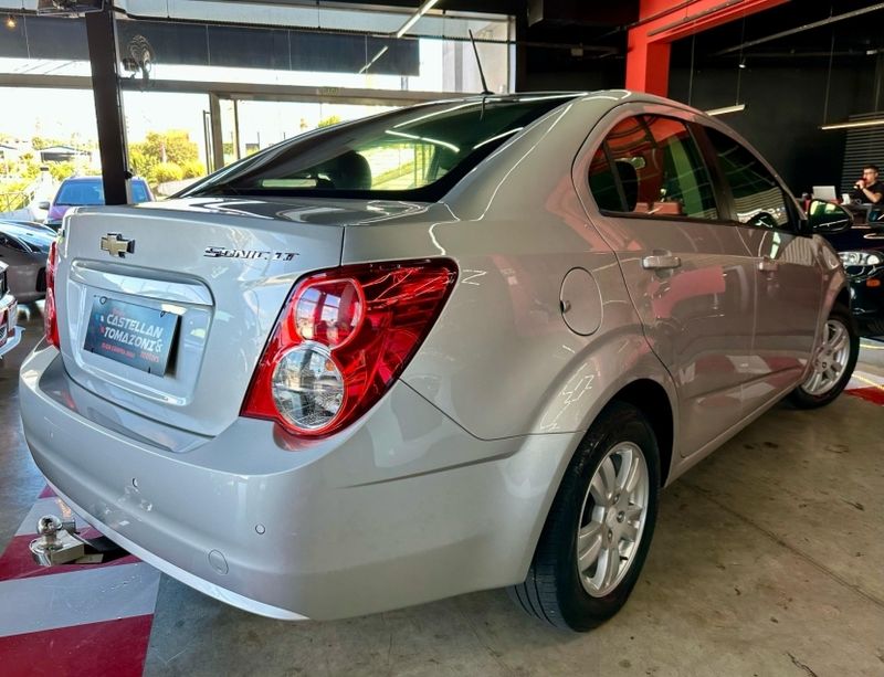 Chevrolet SONIC 1.6 LT SEDAN 16V FLEX 4P AUTOMÁTICO 2012/2013 CASTELLAN E TOMAZONI MOTORS CAXIAS DO SUL / Carros no Vale