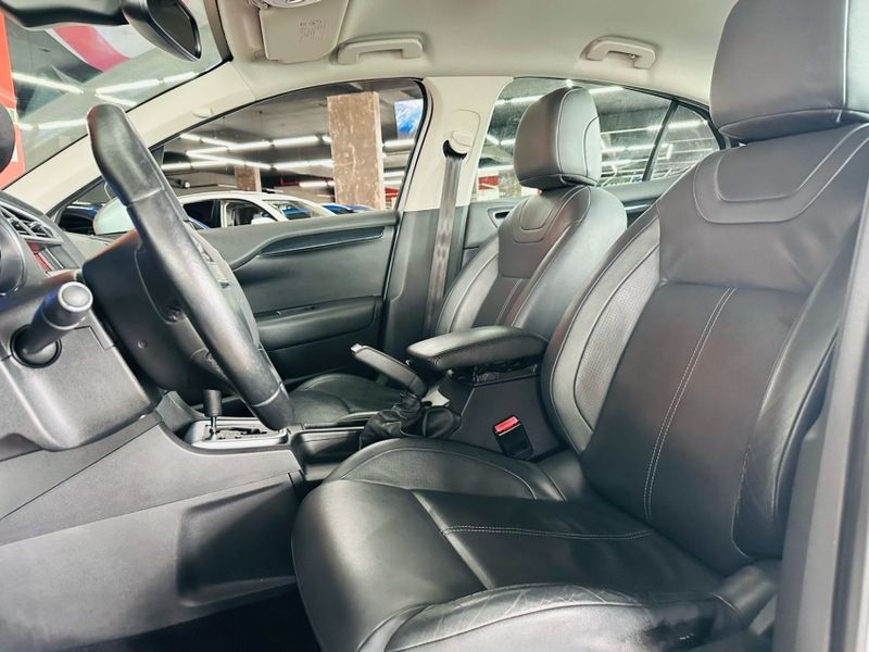 Citroen C4 2.0 EXCLUSIVE SPORT 16V FLEX 4P AUTOMÁTICO 2013/2014 CASTELLAN E TOMAZONI MOTORS CAXIAS DO SUL / Carros no Vale
